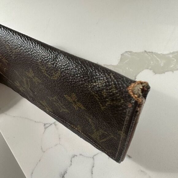 Vintage Louis Vuitton Monogram Sarah Wallet - Picture 11 of 14